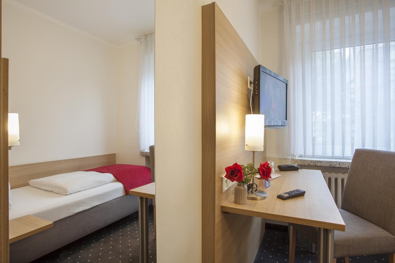 Hotel Celina Niederrheinischer Hof Krefeld Buitenkant foto