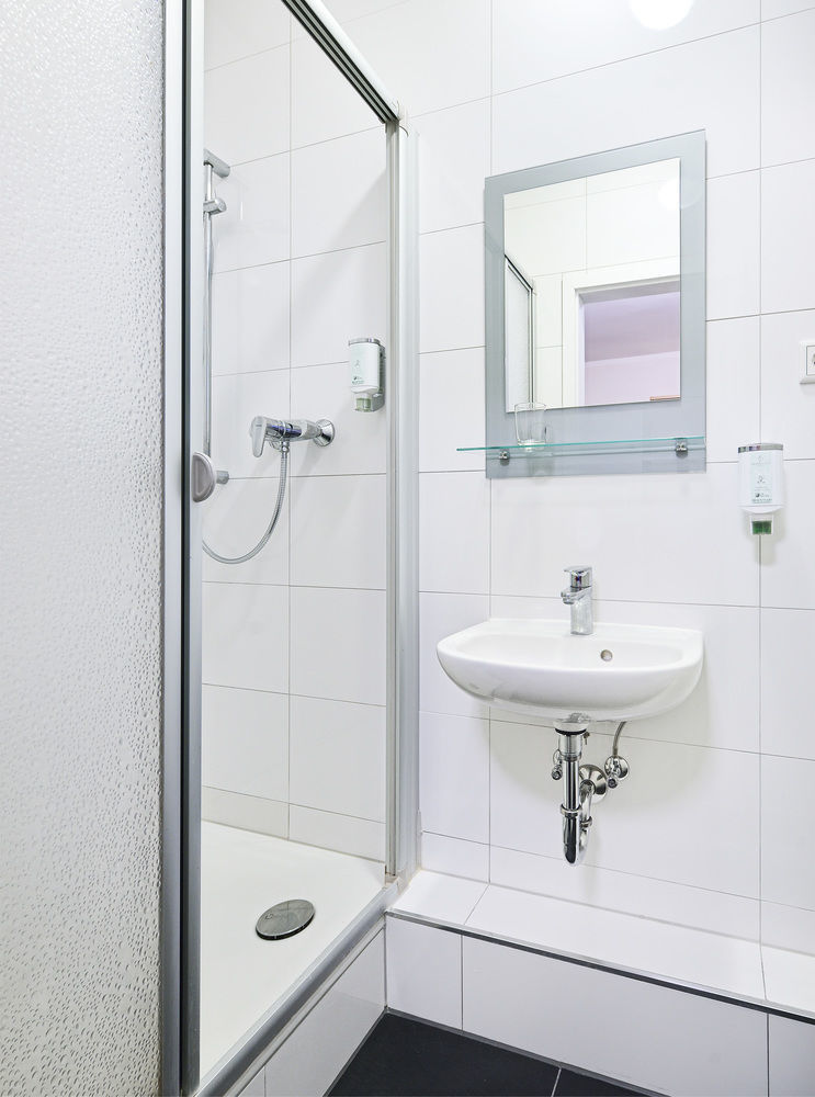 Hotel Celina Niederrheinischer Hof Krefeld Buitenkant foto
