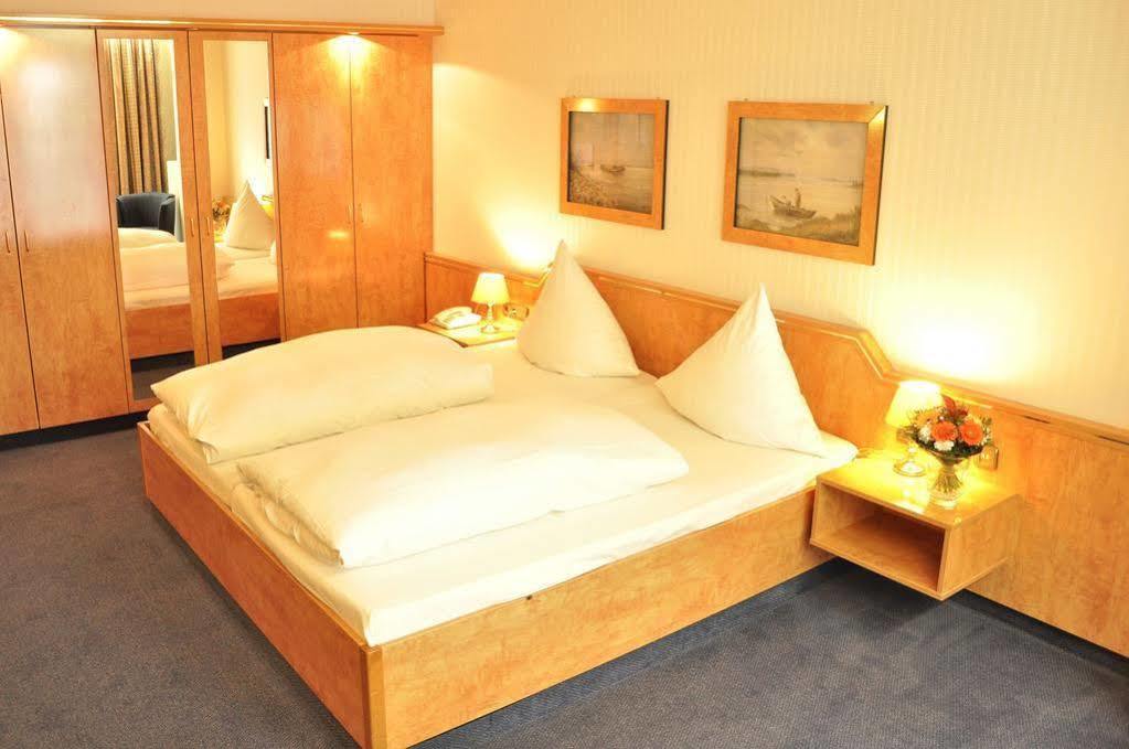 Hotel Celina Niederrheinischer Hof Krefeld Buitenkant foto