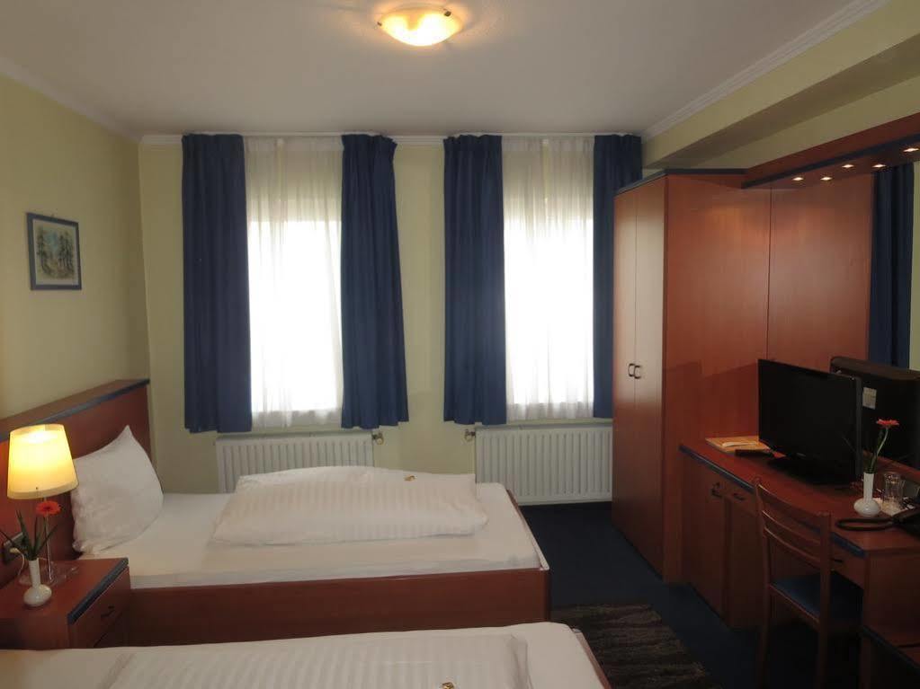 Hotel Celina Niederrheinischer Hof Krefeld Buitenkant foto