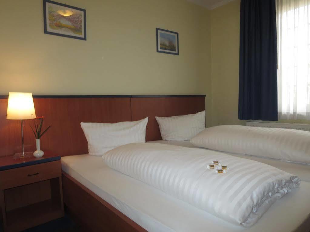 Hotel Celina Niederrheinischer Hof Krefeld Buitenkant foto